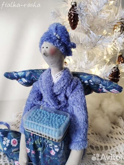 Банный ангел, хранительница ватных палочек