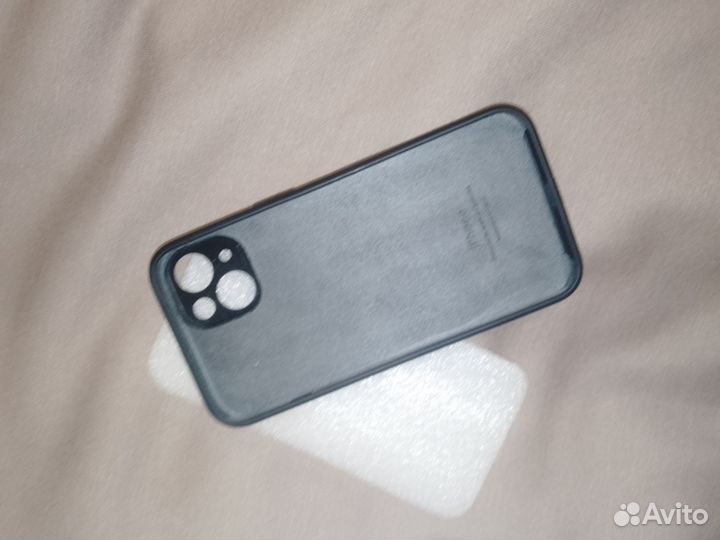 Чехол на iPhone 13