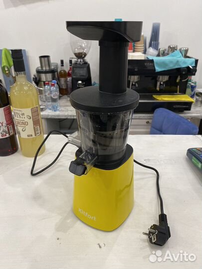 Шнековая соковыжималка Kitfort кт-1137-1