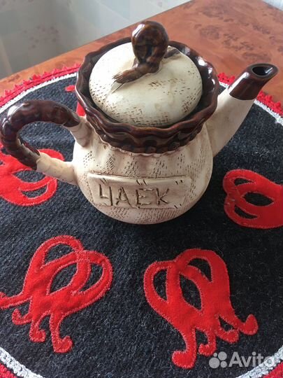 Заварной чайник и сахарница керамические