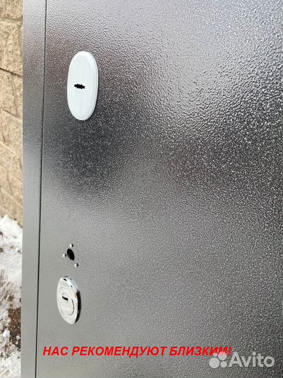Толстая дверь входная с бесплатной установкой