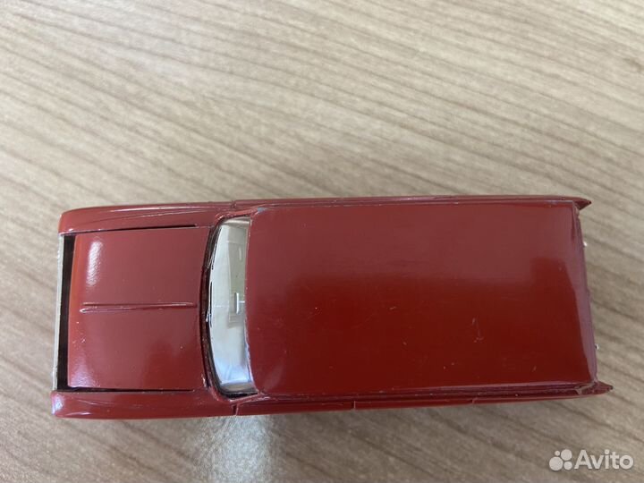 Модель Москвич 427