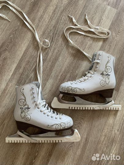 Коньки женские