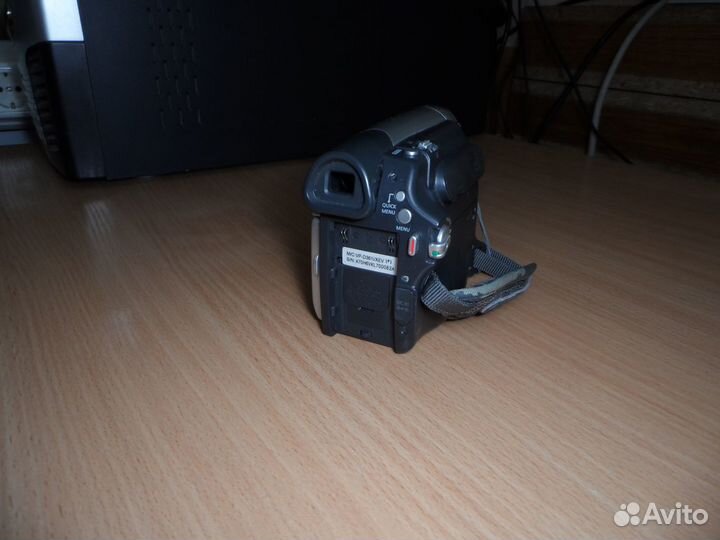 Видеокамера Samsung VP-D361i