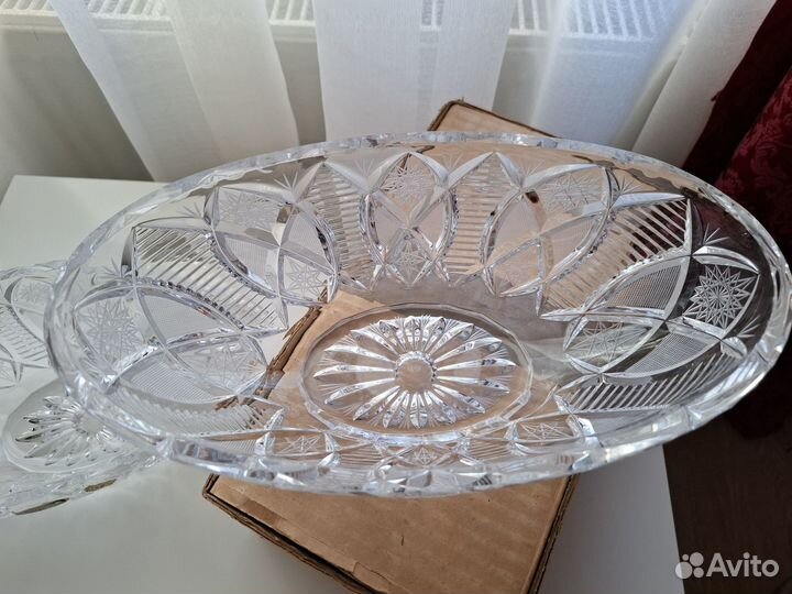 Новая хрустальная ваза-ладья, Чехословакия