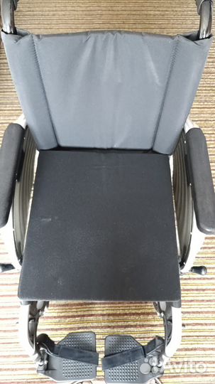 Инвалидная коляска