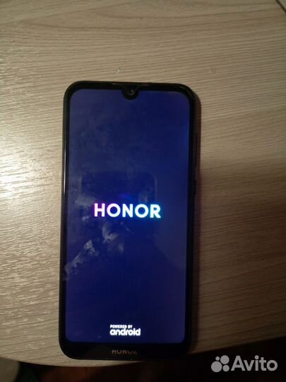 Honor 8s