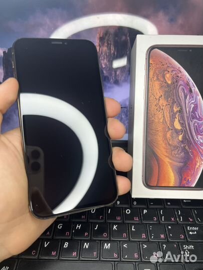 iPhone Xs, 64 ГБ