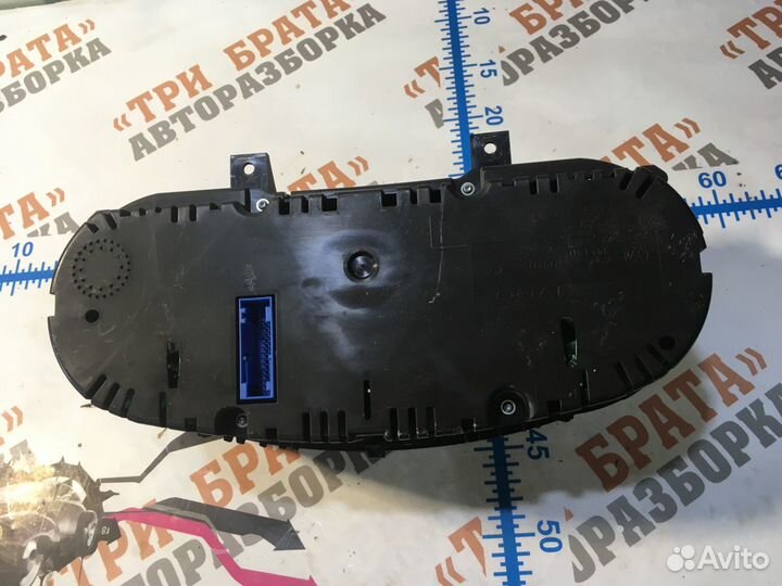 Фольксваген Гольф Щиток приборов