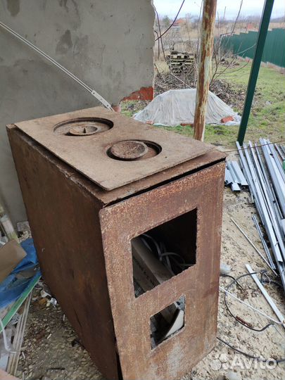 Печь дровяная, угольная, для обогрева помещения