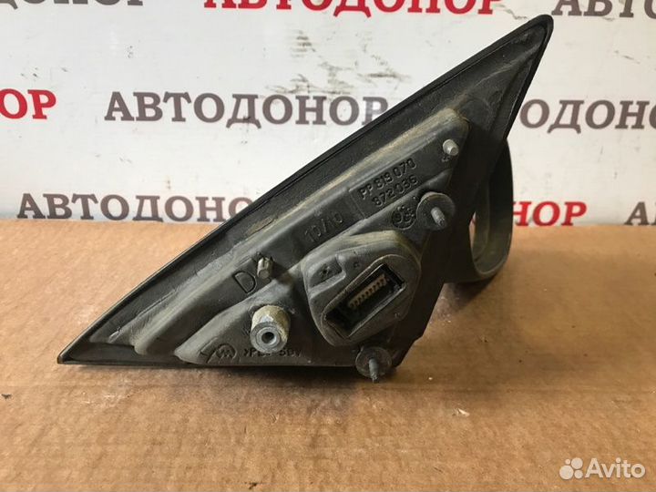 Зеркало боковое правое Renault Laguna 1994