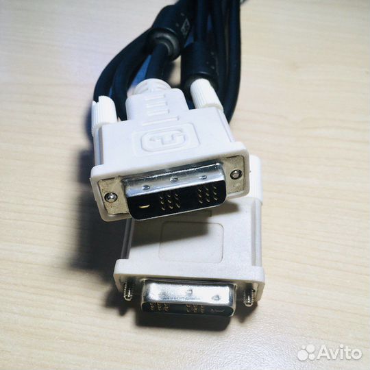Кабель VGA - DVI-D