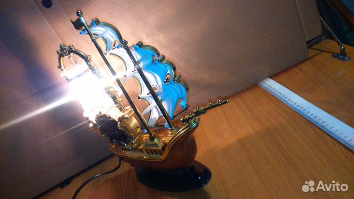 Парусник светильник-часы настольные интерьерные