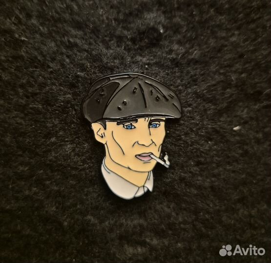 Значок знак острые козырьки Томас Шелби