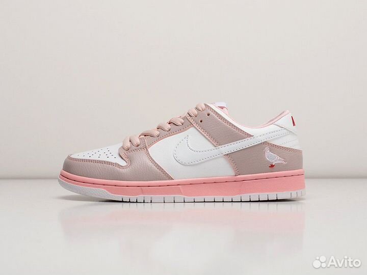 Кроссовки Nike SB Dunk Low Pink Pigeon (36-40)