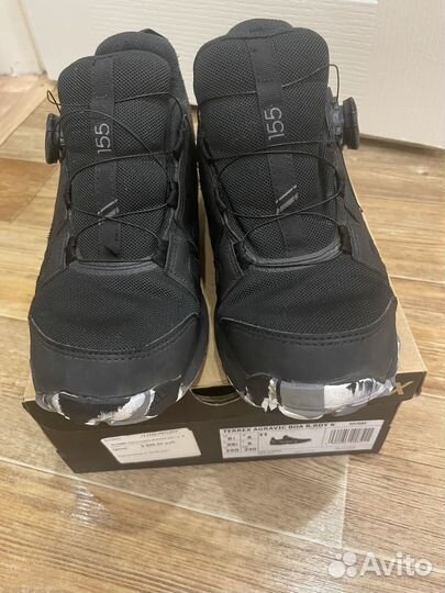 Кроссовки adidas