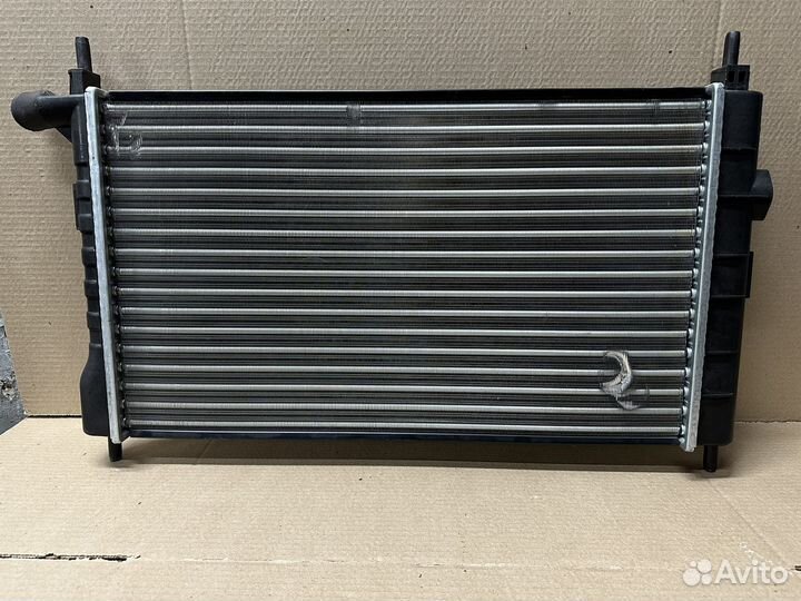 Радиатор охлаждения Opel Kadett