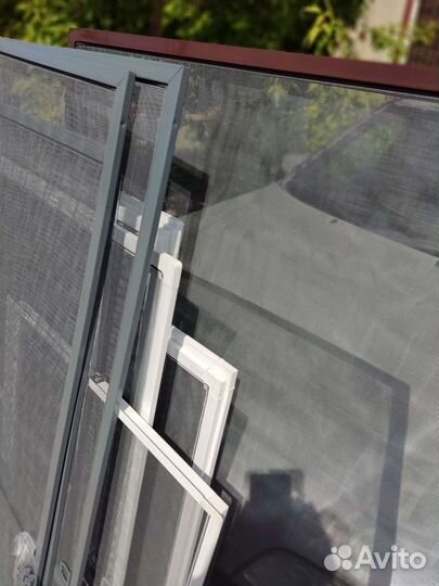 Москитные сетки на окна