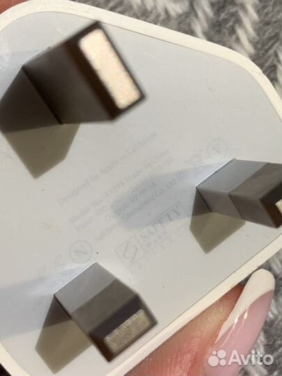 Зарядный блок iPhone (Великобританский)