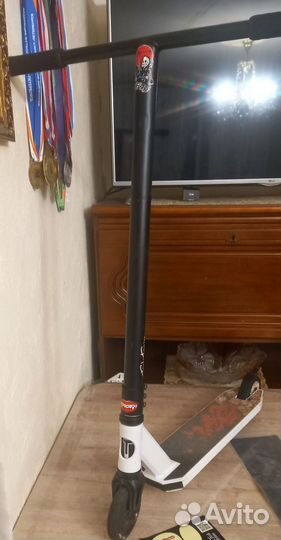 Трюковой самокатTTDuker 404+новая шкурка в подарок