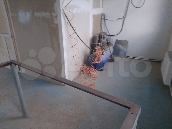 Производство, 82 м²