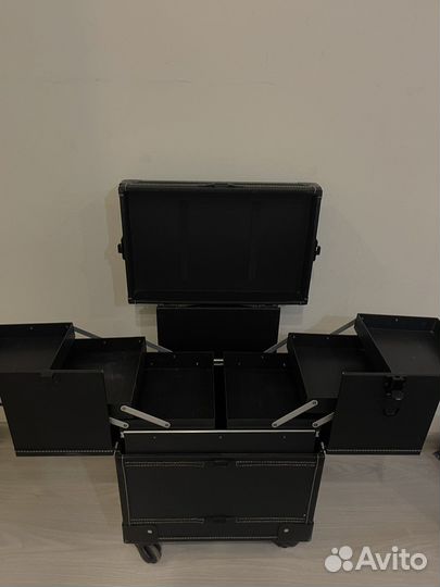 Кейс для визажиста