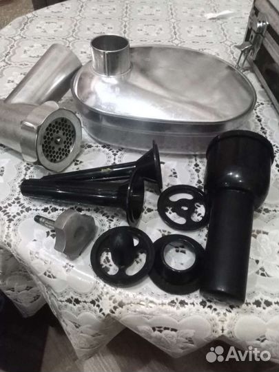 Запчасти для электрической мясорубки