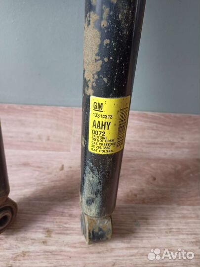 Стойки задние Астра j Gtc