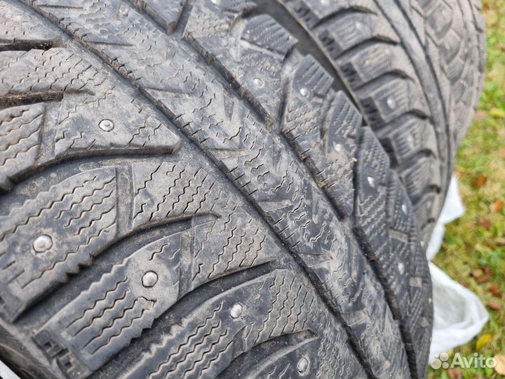 Bridgestone Ice Cruiser 7000 245/45 R18 96T