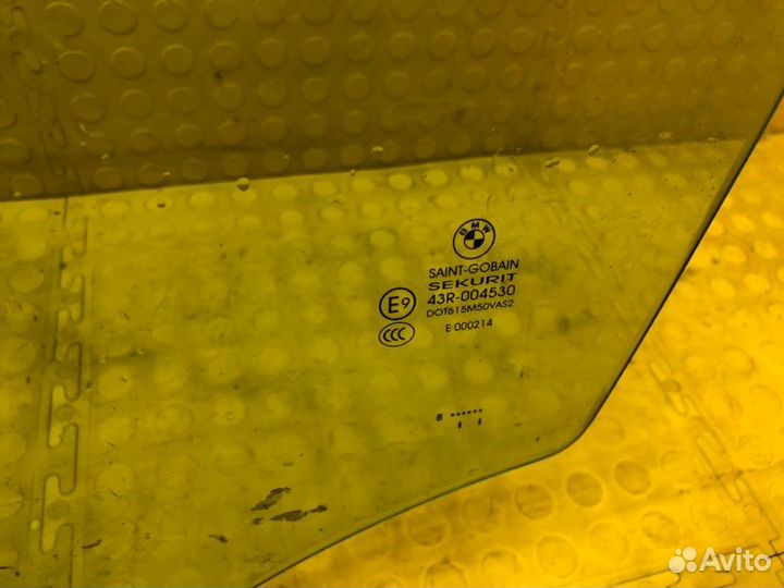 Стекло двери переднее левое Bmw X5 E70