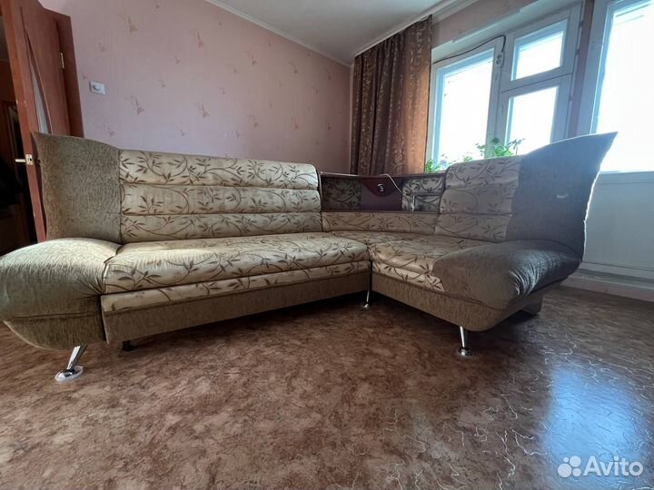 Угловой диван бу