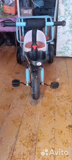 Детский трехколесный велосипед бу