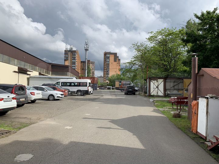 Производство, 1300 м²