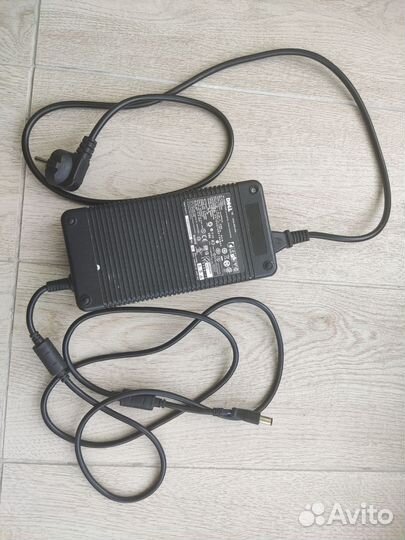 Блок питания Dell da230pso-00 (230W) 7.4х5.0