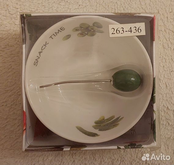 Менажница фарфоровая для оливок