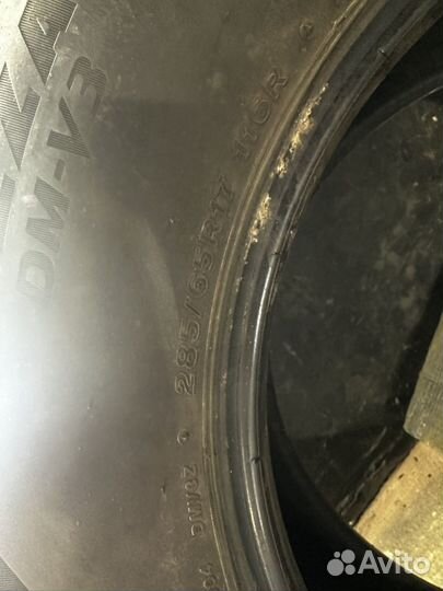Bridgestone Blizzak DM-V3 285/65 R17