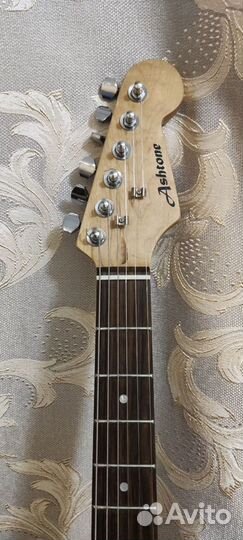 Электро гитара stratocaster ashtone