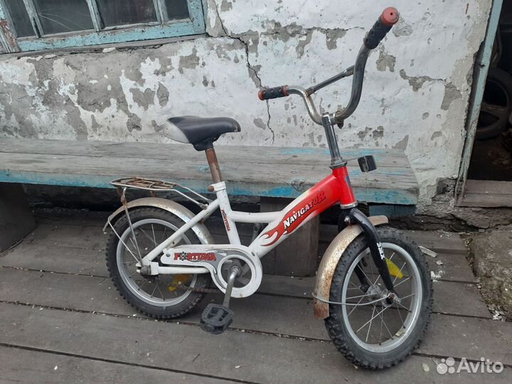 Продам детский велосипед на возраст(3-5лет