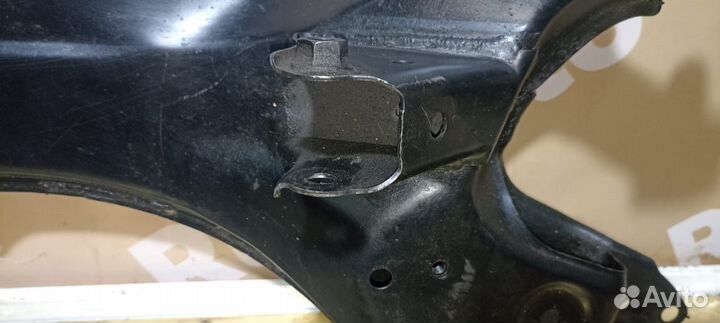 Подрамник на Toyota Rav 4 2 2000-2005г Рав4