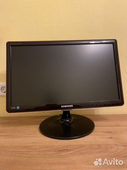 Монитор Samsung