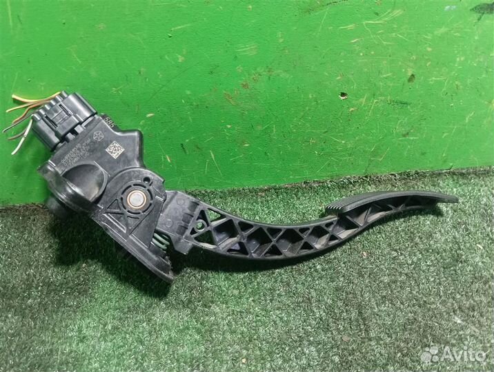 Педаль газа электронная Dodge Caliber PM 2008