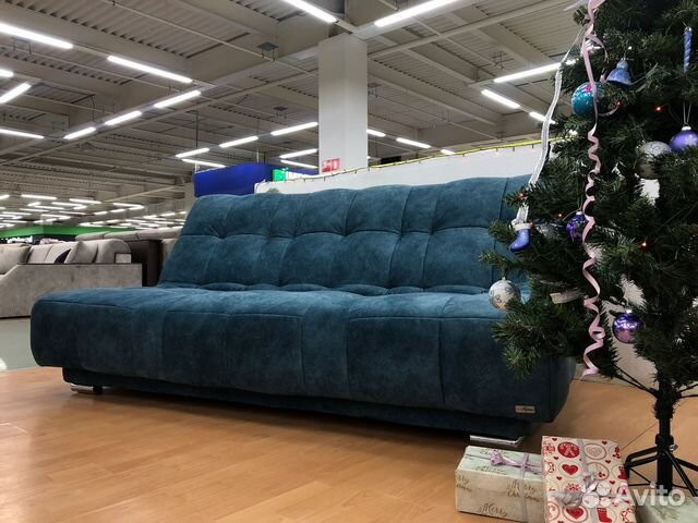 Прямой новый диван