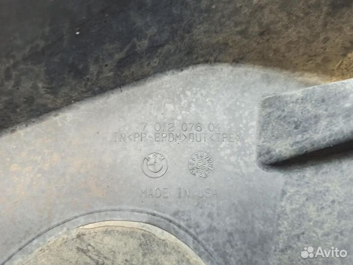 Пыльник рулевой рейки правый BMW X5 (E53) 51717012