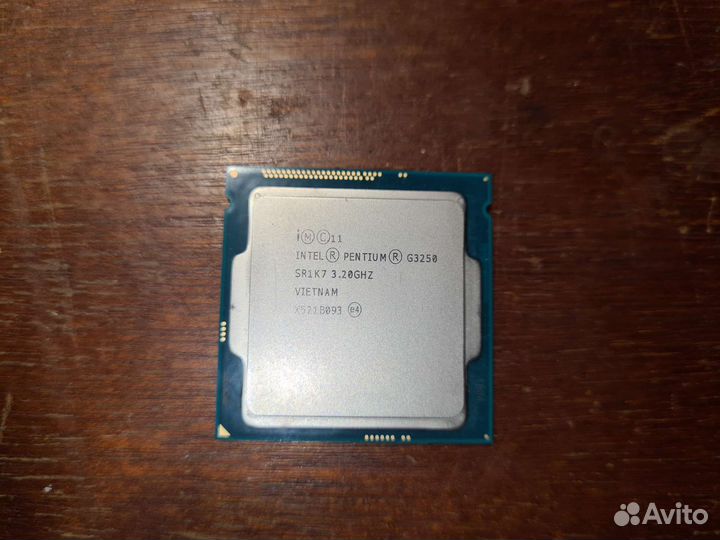 Процессор Intel Pentium G3250