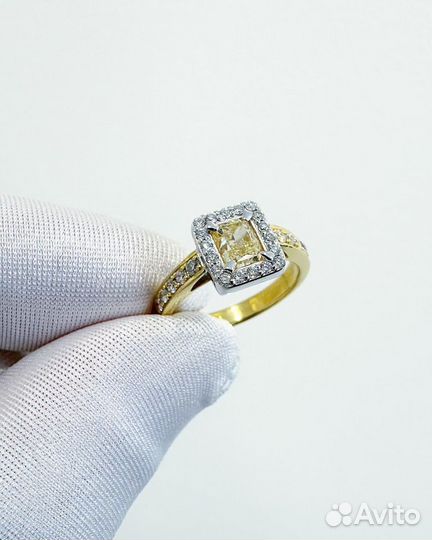 Кольцо с бриллиантами 1.2 карата