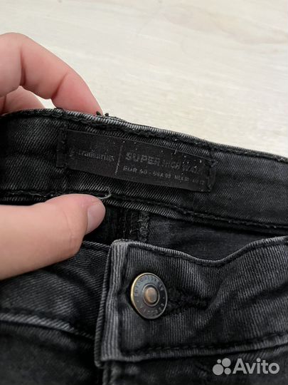 Джинсы stradivarius