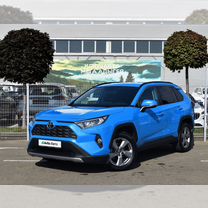 Toyota RAV4 2.0 CVT, 2020, 55 000 км, с пробегом, цена 3 145 000 руб.