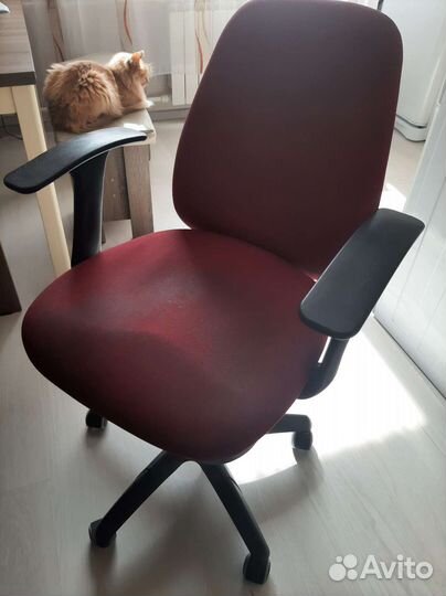 Компьютерное кресло