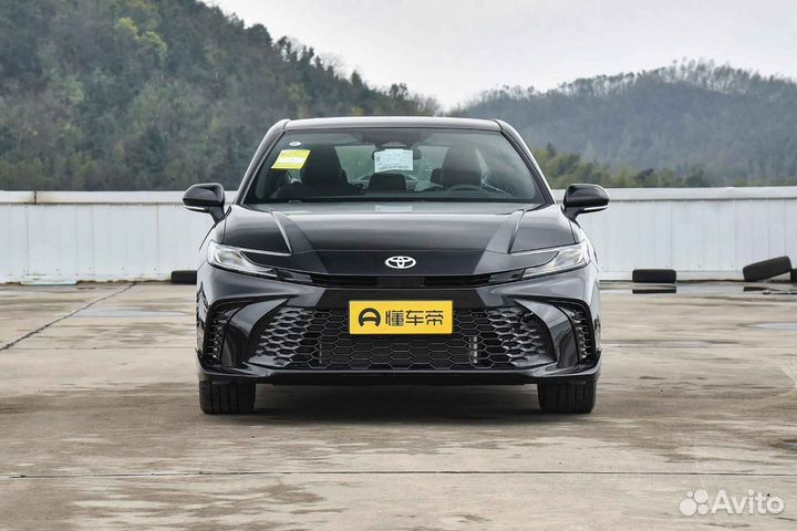 Toyota Camry 2.0 CVT, 2024