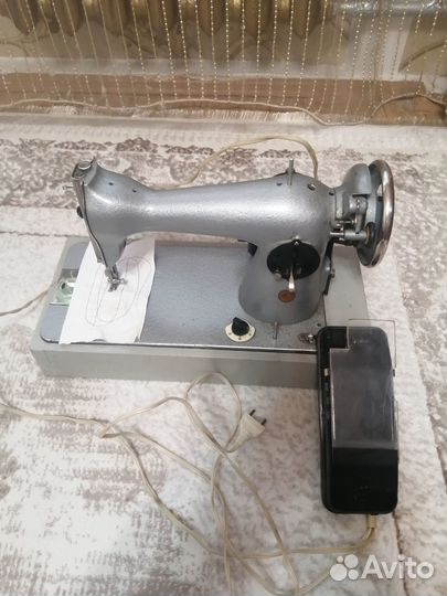 Швейная машинка